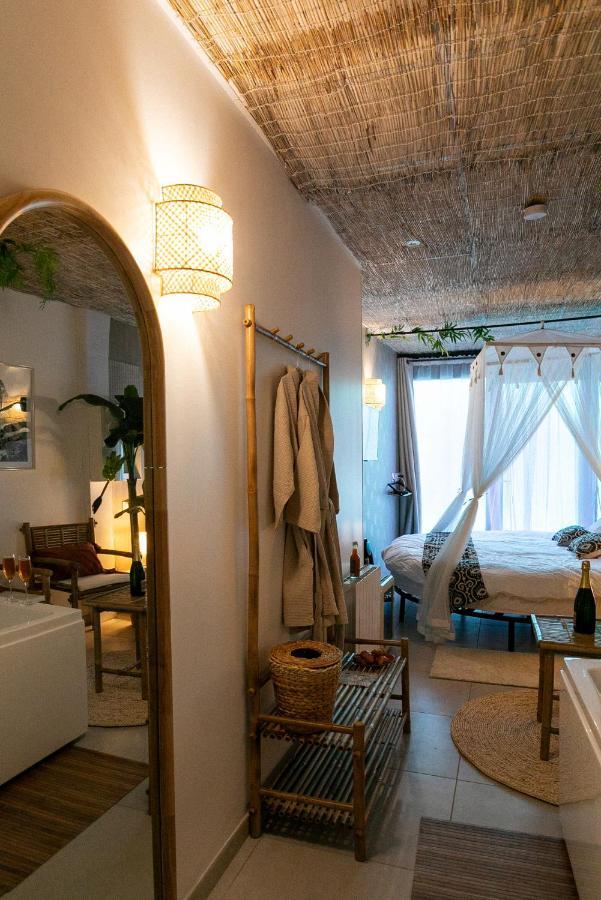 Bali Serenity Balneo Et Lit Rond Lagnieu Exteriér fotografie